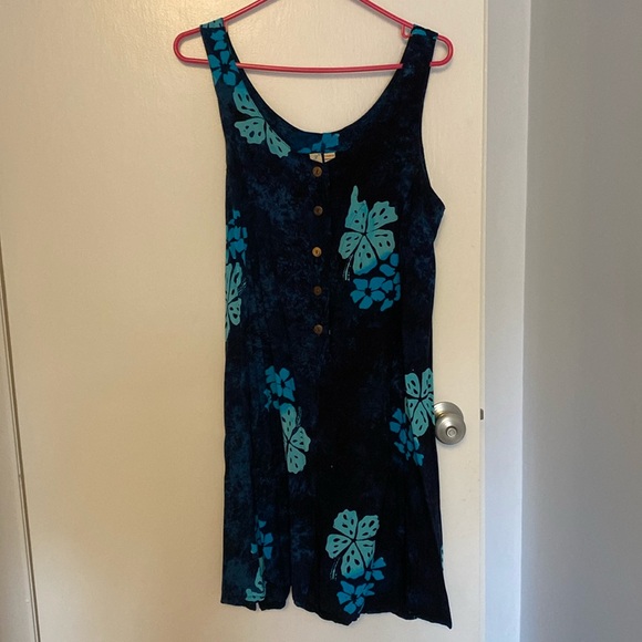Hawaiian sundress - Picture 1 of 4